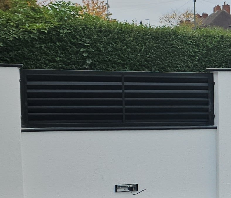 FENCING PANEL  LOUVER 2