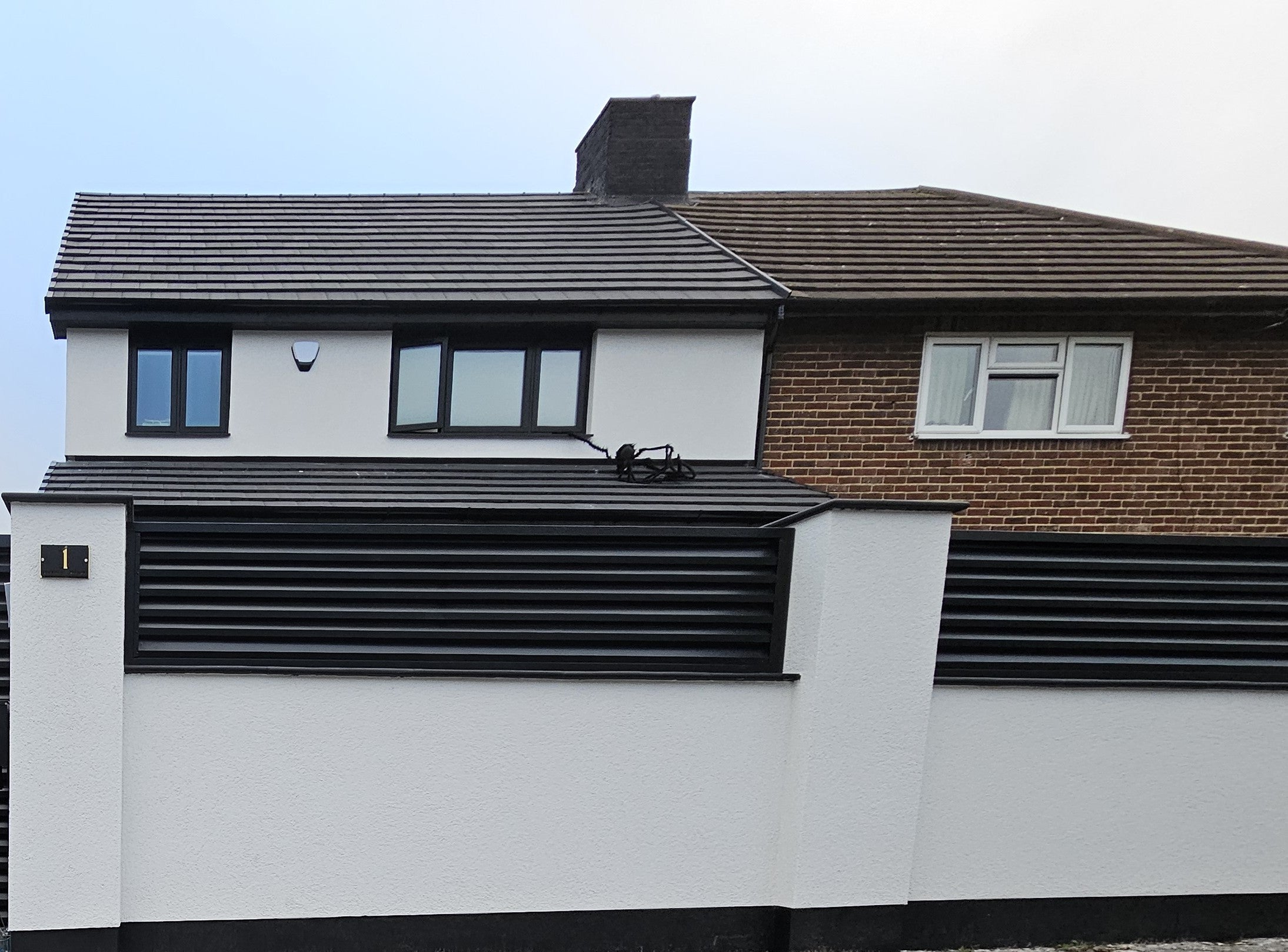 FENCING PANEL  LOUVER 2