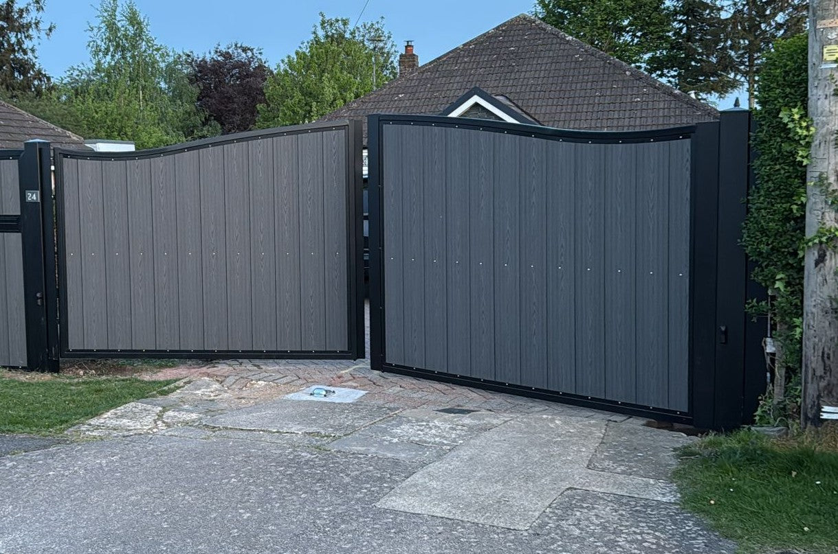 Swing gate Composite Brown - Grey /Arch