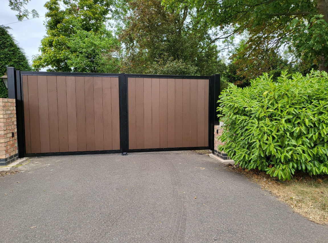 Swing gate Composite Brown - Coffee